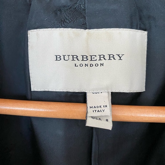 Burberry black velvet blazer. Women’s size 8. - Picture 3 of 5